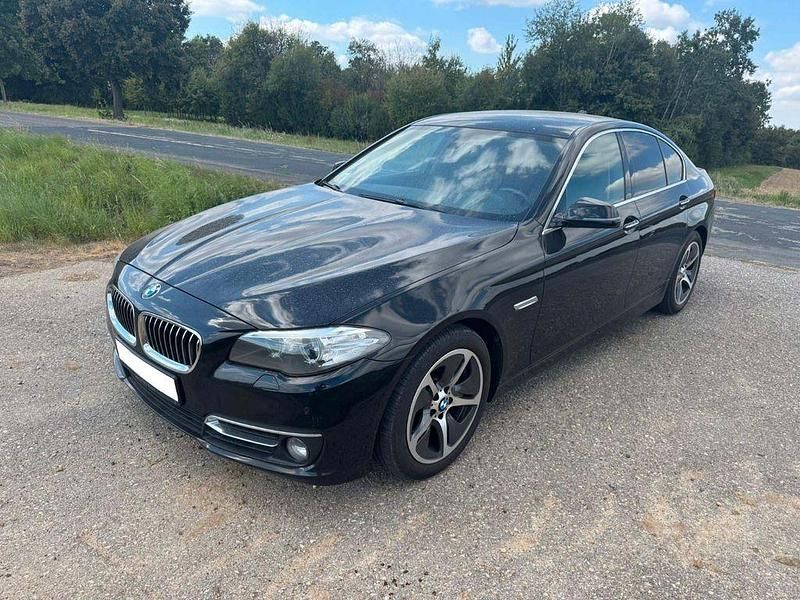 Schwarz Gebraucht 2015 BMW 520 Performance Limousine | 9.800 € (Guter Preis) - Bild 1/4