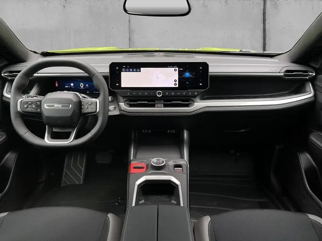 Neu Jeep Compass 145 PS (106 kW) 2026 Gruen SUV