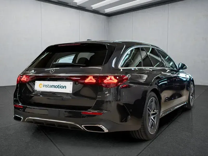 Gebraucht Mercedes E300 197 PS (144 kW) 2025 Grau Kombi