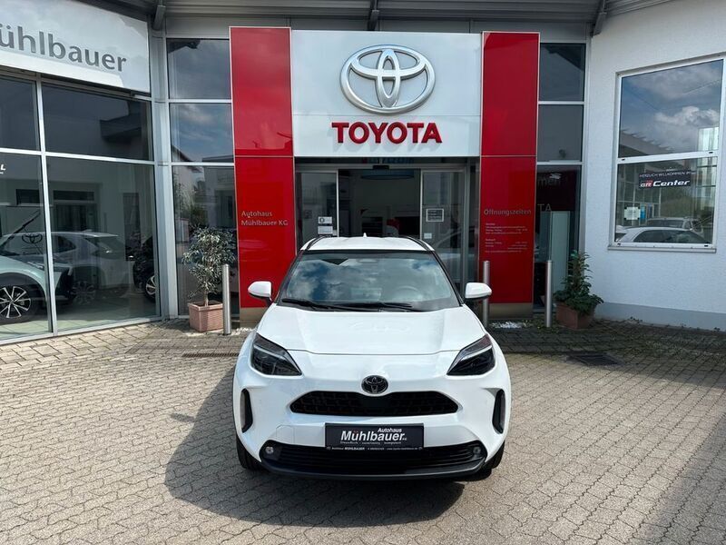 Weiß Neu 2025 Toyota Yaris Cross SUV | 28.980 € (Fairer Preis) - Bild 1/4