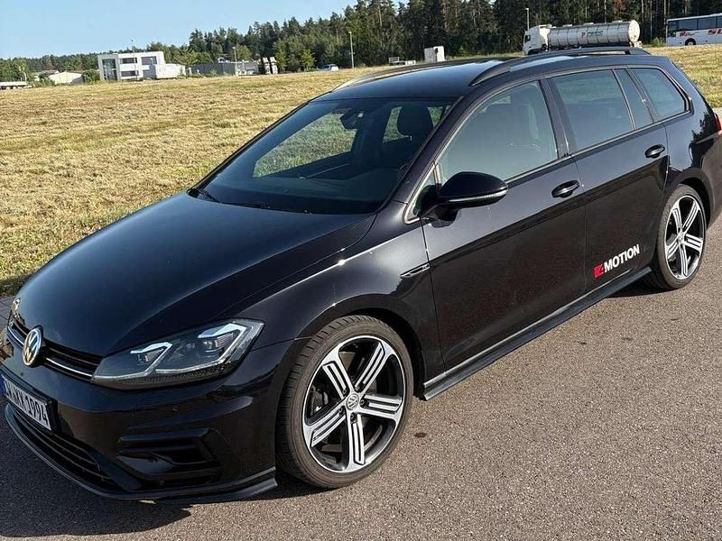 Schwarz Gebraucht 2019 VW Golf VII R Kombi | 24.900 € (Fairer Preis) - Bild 1/4