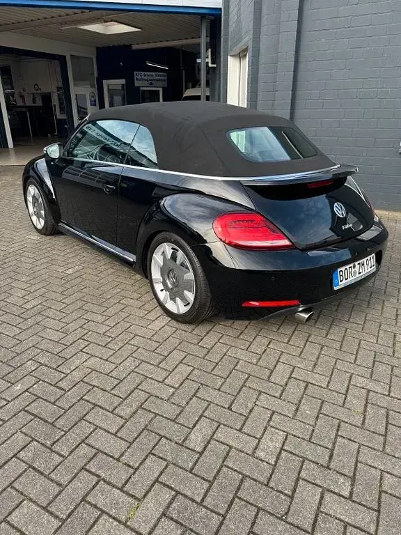 Gebraucht VW Beetle Allstar 105 PS (77 kW) 2016 Schwarz Kleinwagen