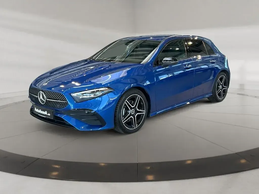 Gebraucht Mercedes A200 AMG 150 PS (110 kW) 2024 Spektralblau metallic Limousine