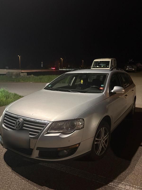 Usata VW Passat 140 CV (102 kW) 2011 Grigio Station wagon