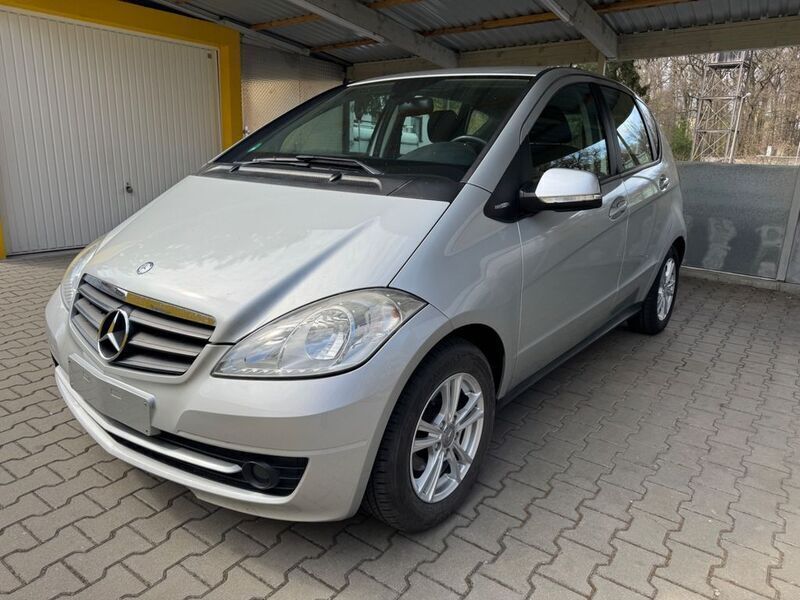 Silber Gebraucht 2010 Mercedes A160 Limousine | 2.500 € (Guter Preis) - Bild 1/4