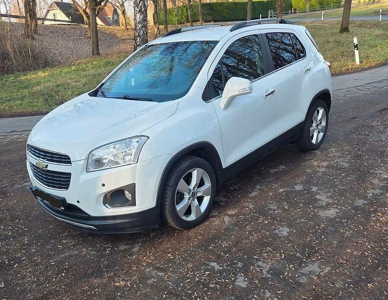 Weiß Gebraucht 2013 Chevrolet Trax LT SUV | 7.194 € (Fairer Preis) - Bild 1/4