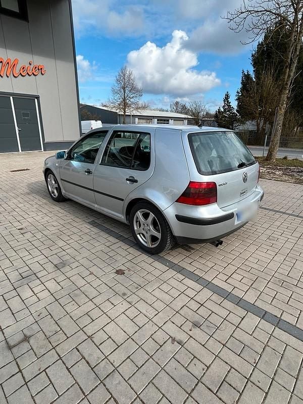 Gebraucht VW Golf IV 101 PS (74 kW) 2001 Silber Kleinwagen