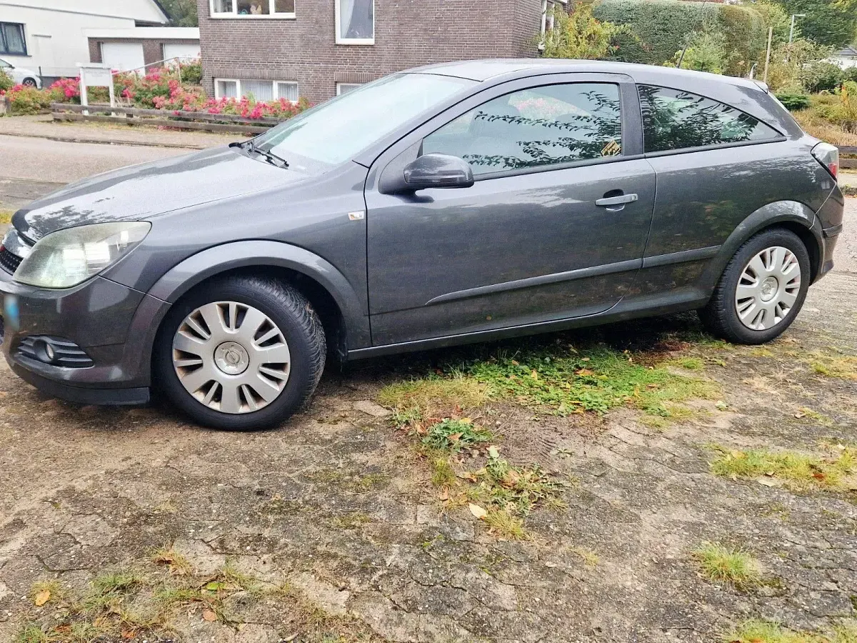 Gebraucht Opel Astra GTC 90 PS (66 kW) 2009 Grau Coupé