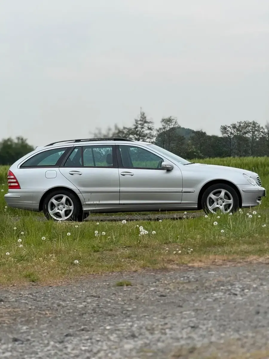 Gebraucht Mercedes C320 218 PS (160 kW) 2001 Silber Kombi