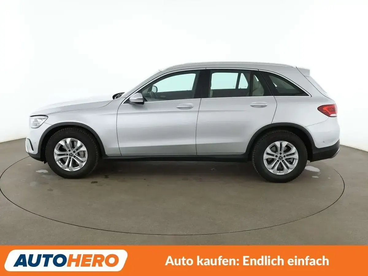 Gebraucht Mercedes GLC200 211 PS (155 kW) 2020 Iridiumsilber SUV