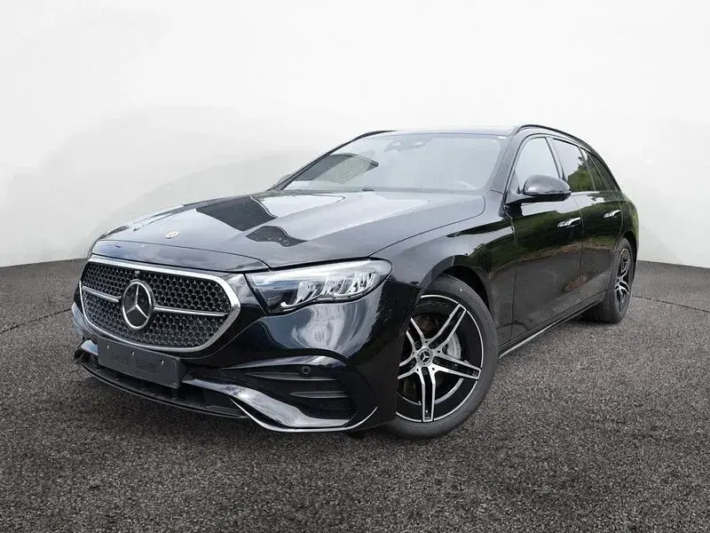 Gebraucht Mercedes E300 AMG 204 PS (150 kW) 2024 Schwarz metalliclack obsidians Kombi