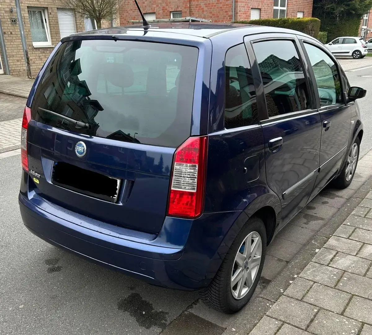 Gebraucht Fiat Idea Emotion 95 PS (69 kW) 2007 Blau Van / Kleinbus