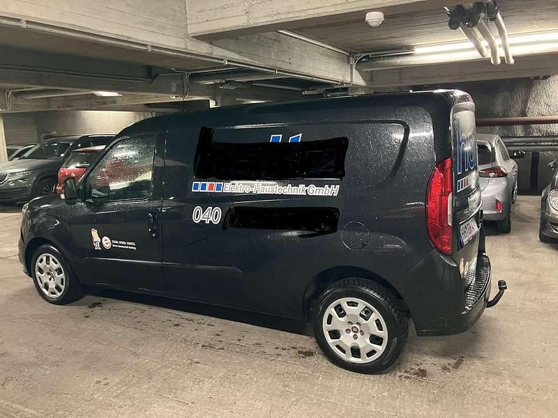 Gebraucht Fiat Doblò S 95 PS (69 kW) 2018 Schwarz Van / Kleinbus