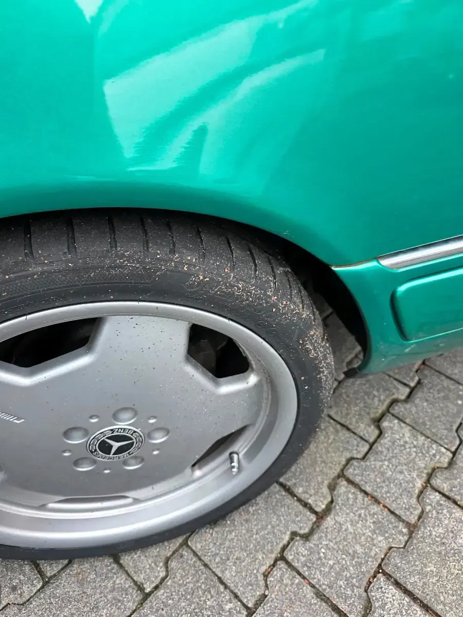 Gebraucht Mercedes E240 170 PS (125 kW) 1998 Grün Kombi