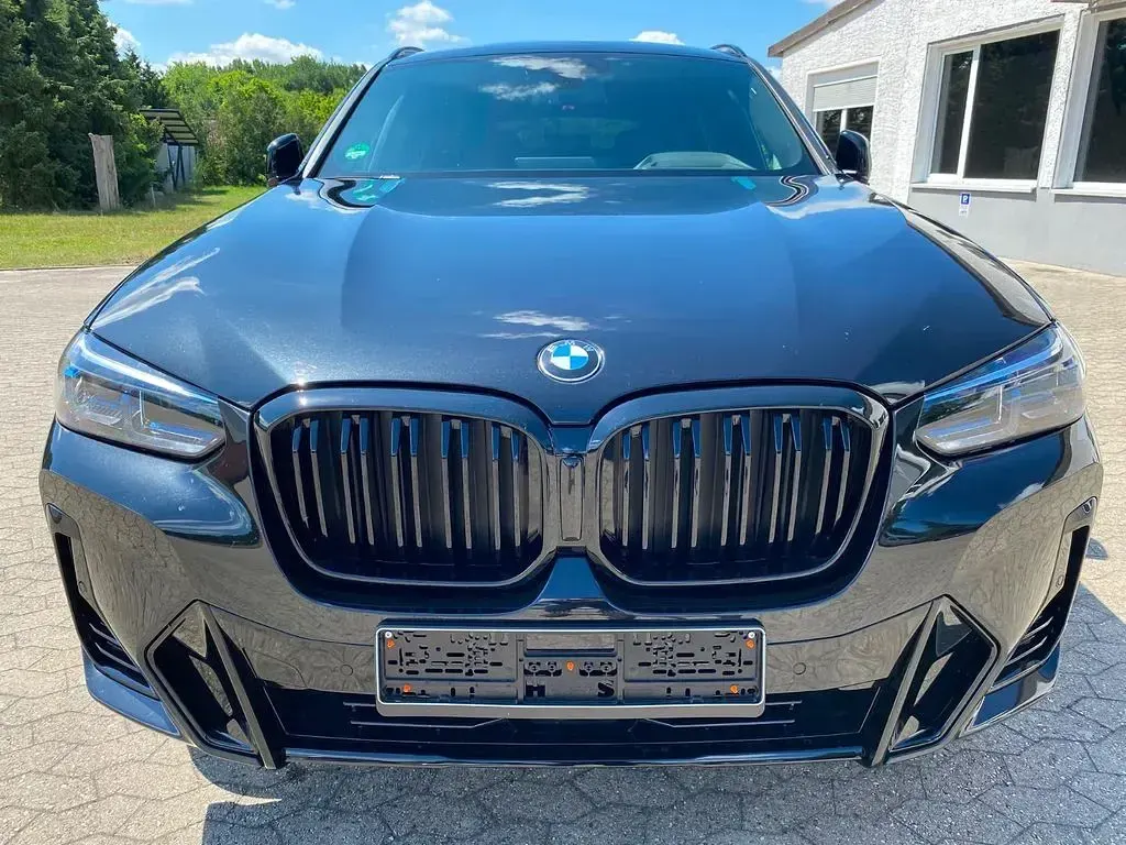 Gebraucht BMW X4 M Sport 245 PS (180 kW) 2024 Schwarz SUV