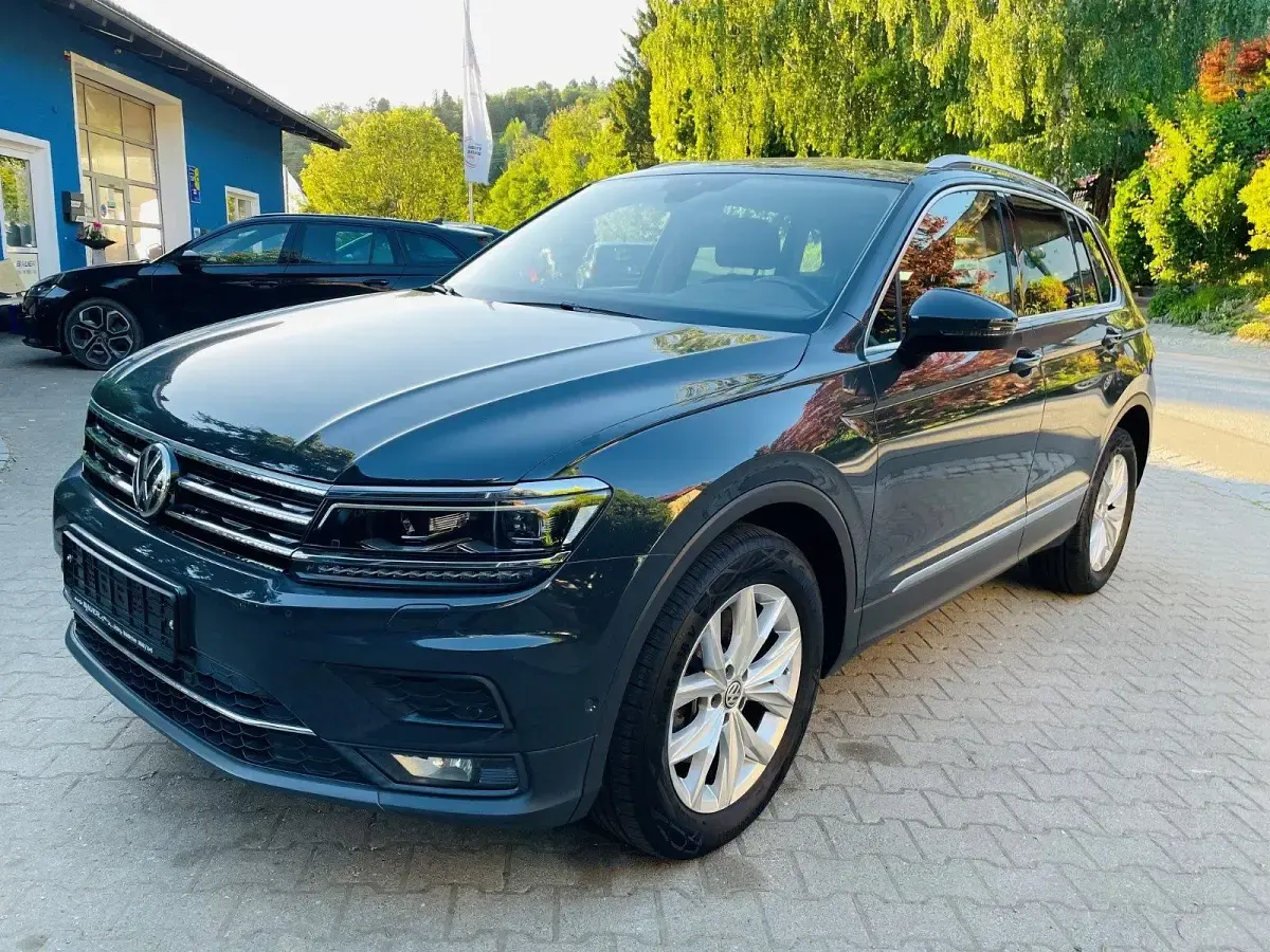 Gebraucht VW Tiguan 190 PS (139 kW) 2020 Grau SUV