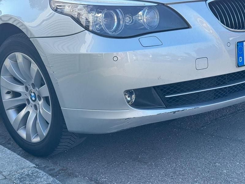 Gebraucht BMW 525 218 PS (160 kW) 2007 Silber Kombi