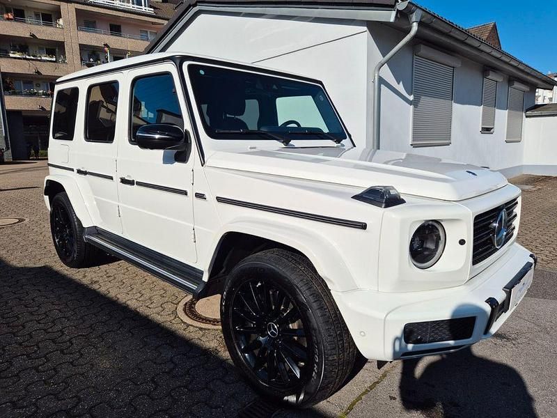 Weiß Gebraucht 2022 Mercedes G400 AMG line SUV | 117.990 € (Superpreis) - Bild 1/4