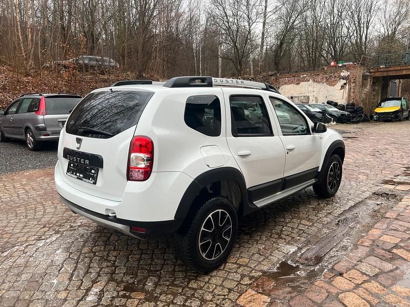 Gebraucht Dacia Duster Urban Explorer 125 PS (91 kW) 2016 Weiß SUV