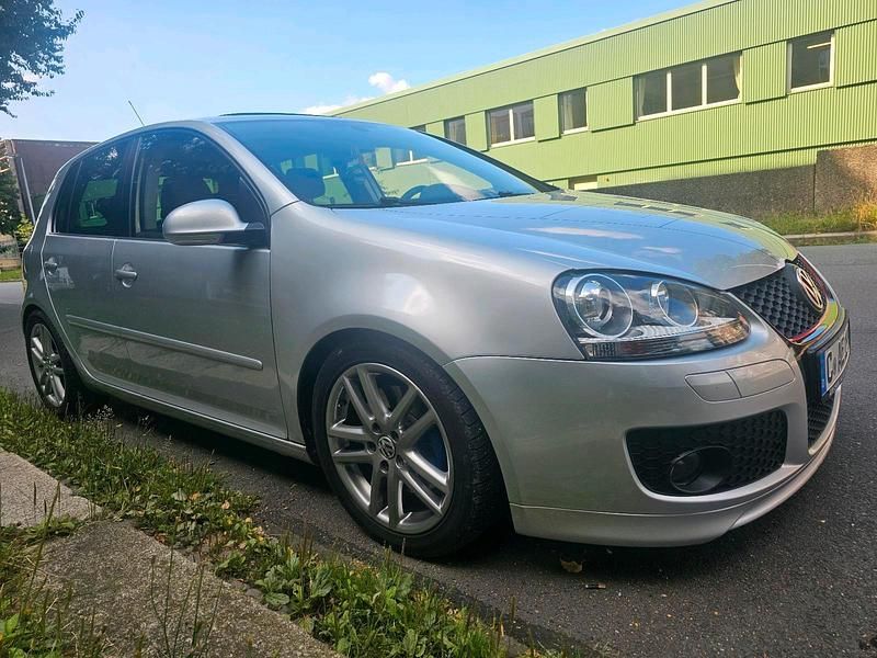 Gebraucht VW Golf V 122 PS (89 kW) 2008 Grau Kleinwagen