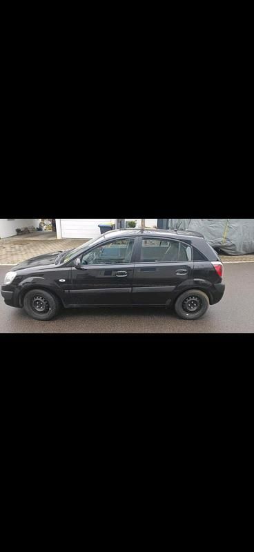 Gebraucht Kia Rio Spirit 97 PS (71 kW) 2008 Schwarz Kleinwagen