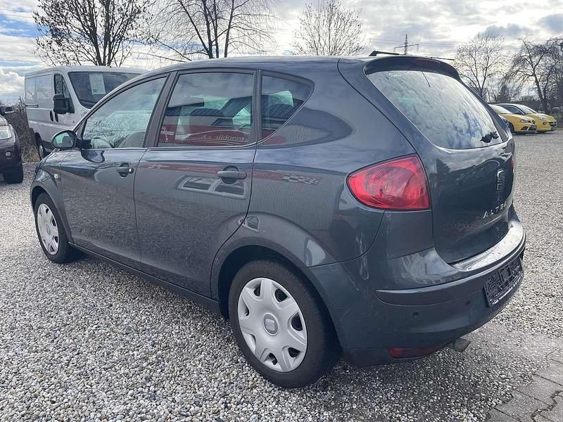 Używany Seat Altea 102 KM (75 kW) 2007 Szary Minivan