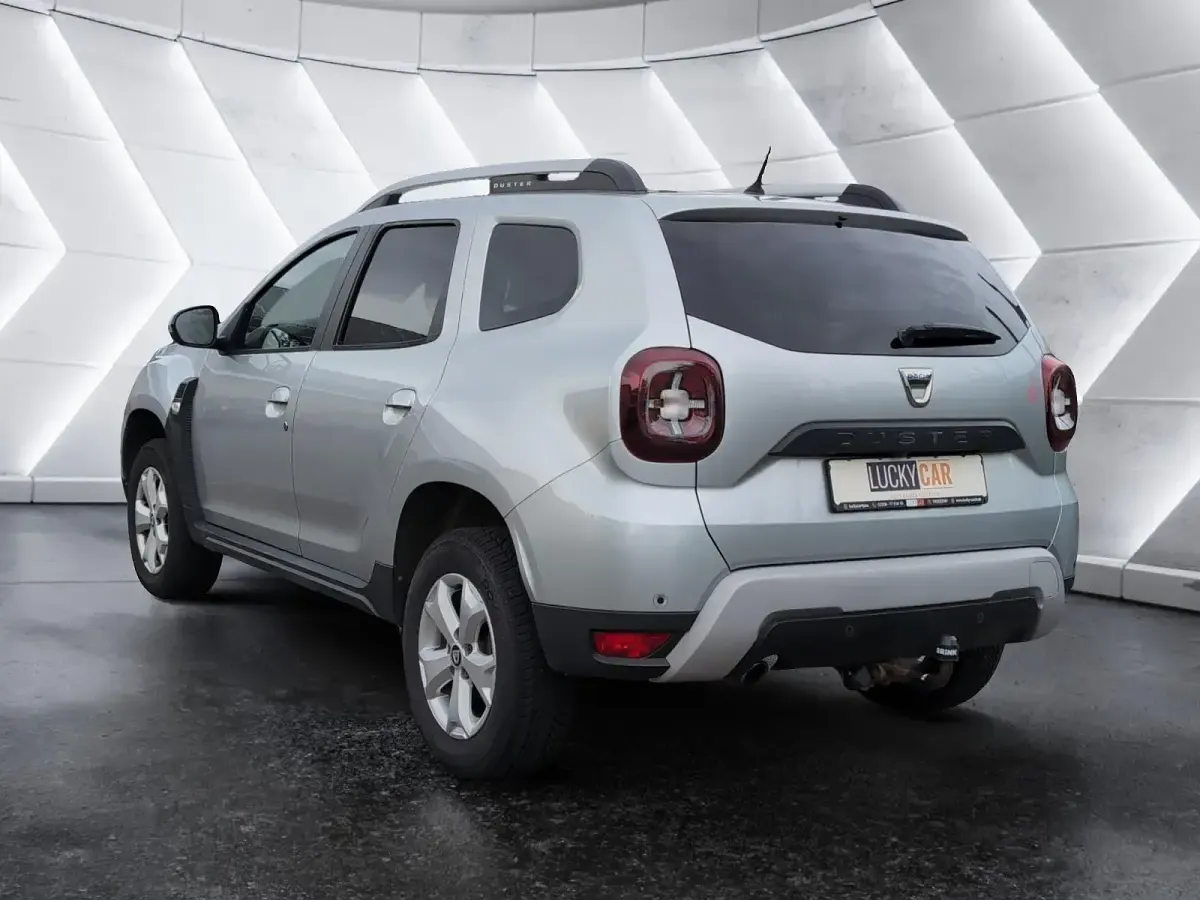 Gebraucht Dacia Duster 114 PS (83 kW) 2019 Highland grey SUV