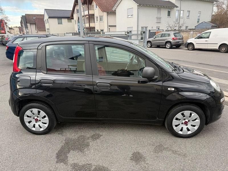 Gebraucht Fiat Panda Pop 69 PS (50 kW) 2016 Schwarz Kleinwagen