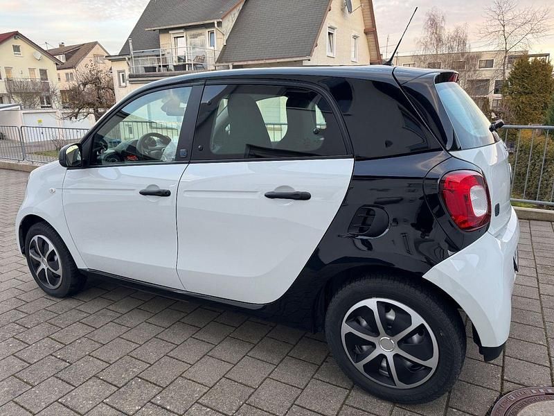 Gebraucht Smart ForFour Electric Drive 60 kW (82 PS) 2021 Weiß Kleinwagen