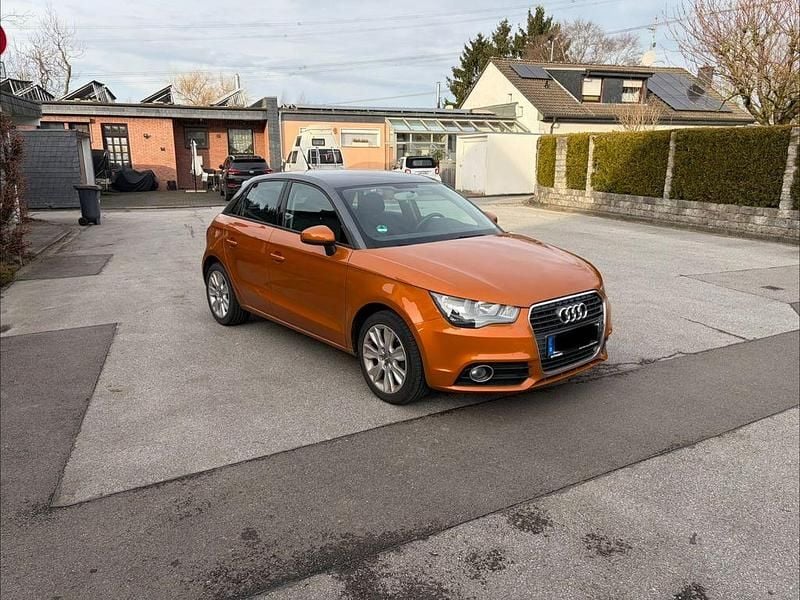 Orange Gebraucht 2014 Audi A1 Sportback S-Line Kleinwagen | 11.000 € (Guter Preis) - Bild 1/4