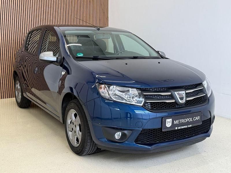 Blau Gebraucht 2015 Dacia Sandero Kleinwagen | 5.990 € (Fairer Preis) - Bild 1/4