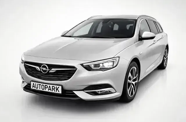 Gebraucht Opel Insignia Edition 165 PS (121 kW) 2018 Silber Kombi