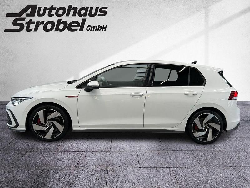 Second-hand VW Golf VIII GTI 245 CP (180 kW) 2021 Alb Berlinǎ
