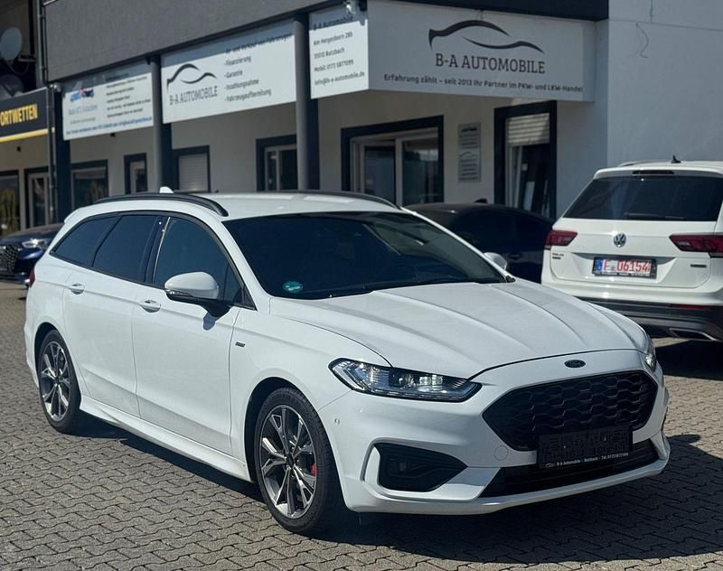 Weiß Gebraucht 2022 Ford Mondeo ST-Line X Kombi | 16.900 € (Fairer Preis) - Bild 1/4