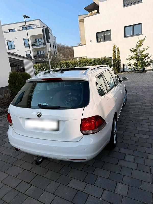 Gebraucht VW Golf V Highline 105 PS (77 kW) 2009 Weiß Kombi