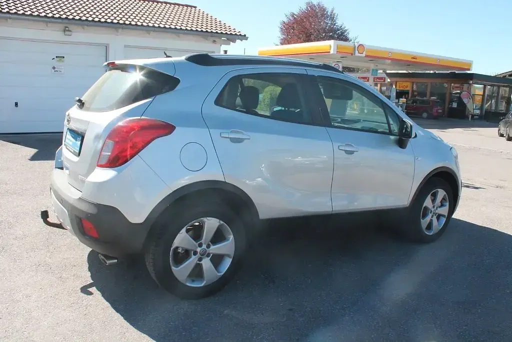 Używany Opel Mokka Edition 140 KM (102 kW) 2016 Srebrny SUV