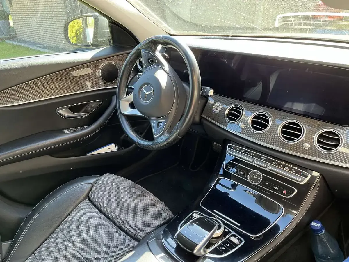 Gebraucht Mercedes E220 All-Terrain Avantgarde 194 PS (142 kW) 2018 Kombi