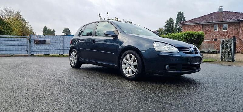 Blau Gebraucht 2005 VW Golf V Sportline Limousine | 6.777 € (Teuer) - Bild 1/4