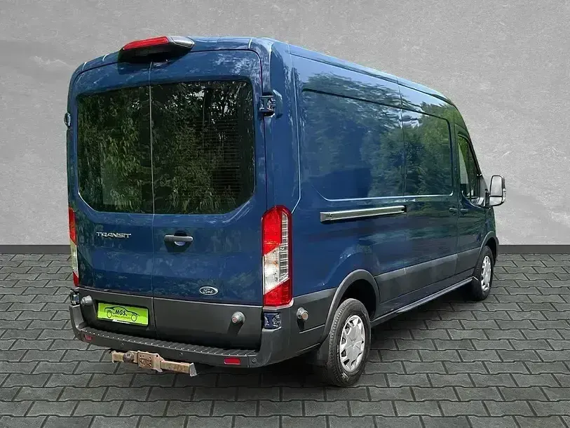 Gebraucht Ford Transit Trend 170 PS (125 kW) 2020 Blazer blau Van