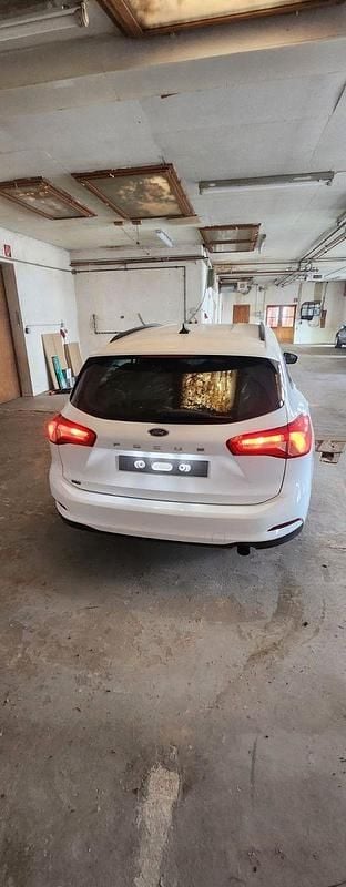 Gebraucht Ford Focus Active 120 PS (88 kW) 2021 Weiß Kombi