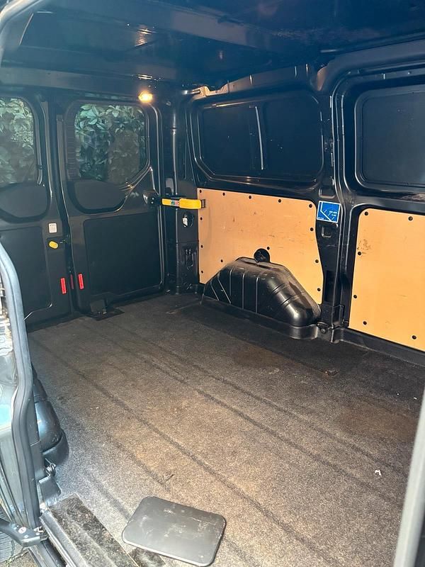 Gebraucht Ford Transit 125 PS (91 kW) 2018 Grau Van / Kleinbus