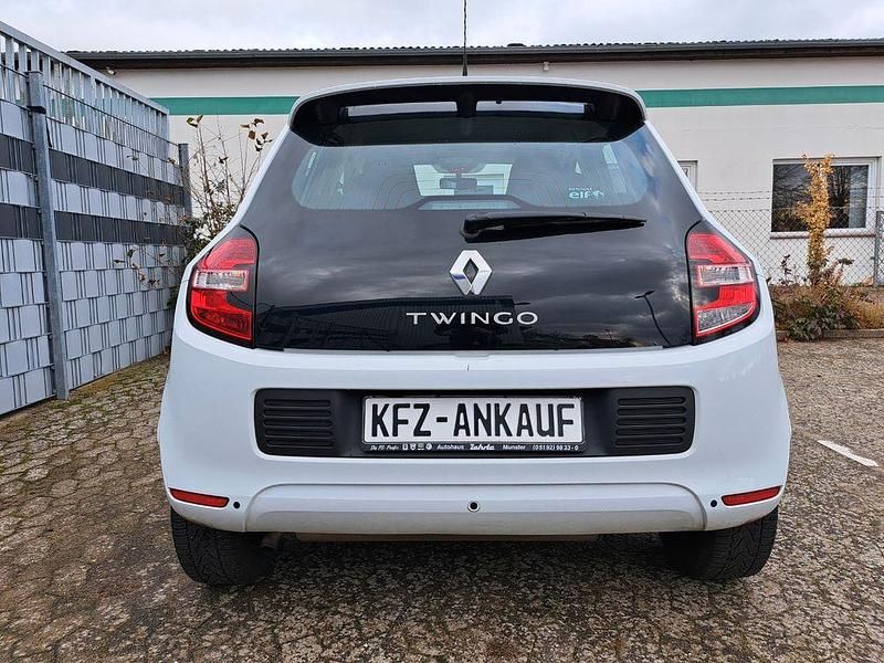 Gebraucht Renault Twingo Experience 69 PS (50 kW) 2016 Weiß Kleinwagen