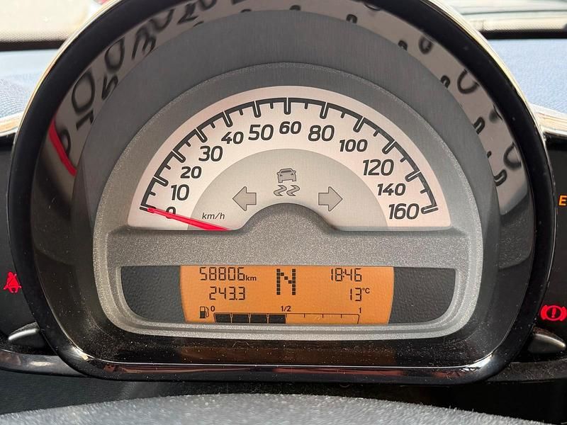 Gebraucht Smart ForTwo Cabrio 72 PS (52 kW) 2015 Schwarz Cabrio