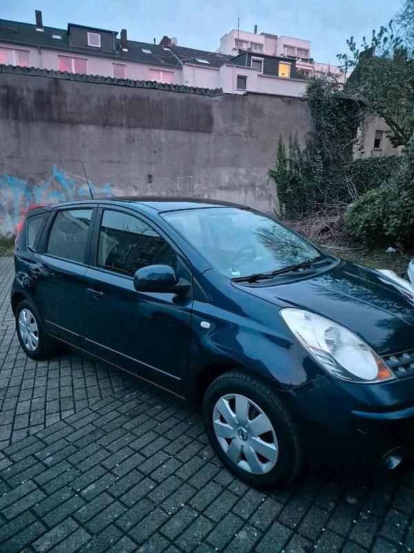 Second-hand Nissan Note 85 CP (62 kW) 2008 Albastru Hatchback