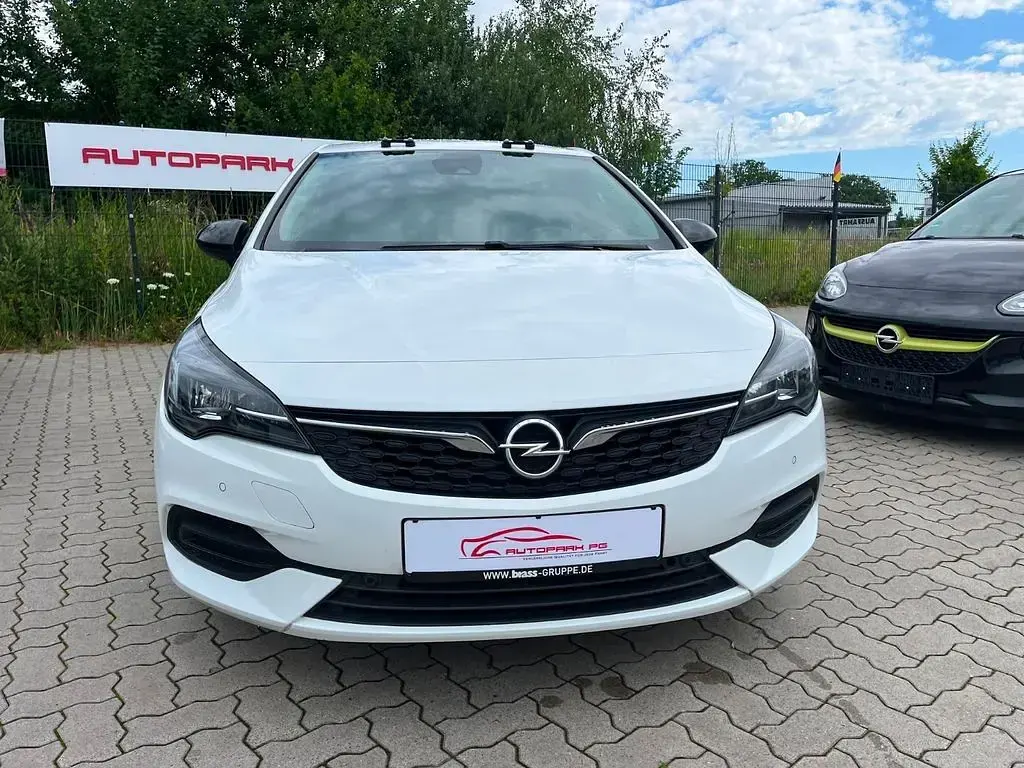 Gebraucht Opel Astra 145 PS (106 kW) 2020 Weiß Limousine