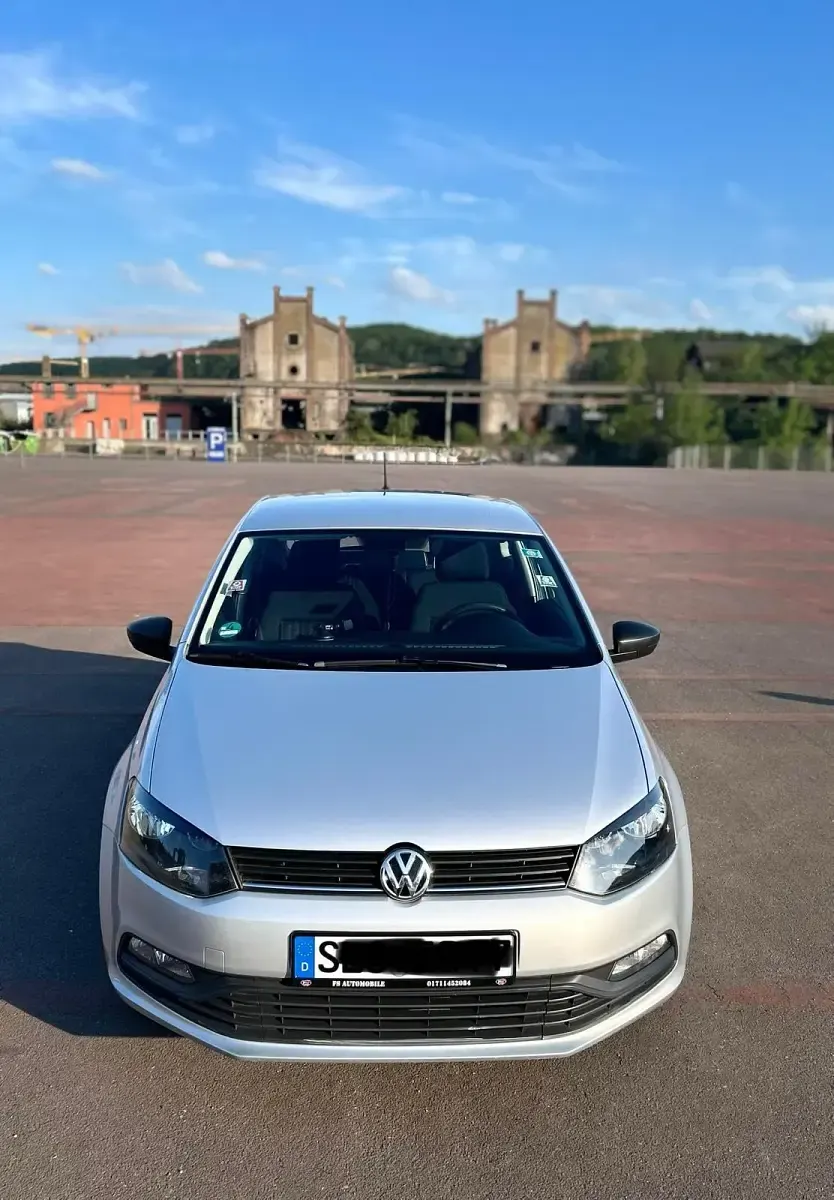 Gebraucht VW Polo 75 PS (55 kW) 2014 Silber Kleinwagen