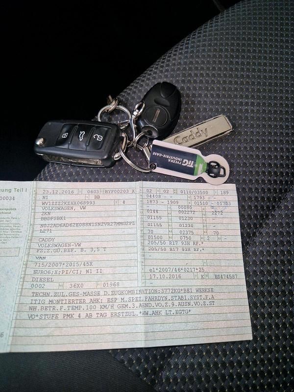 Gebraucht VW Caddy 150 PS (110 kW) 2016 Braun Van / Kleinbus