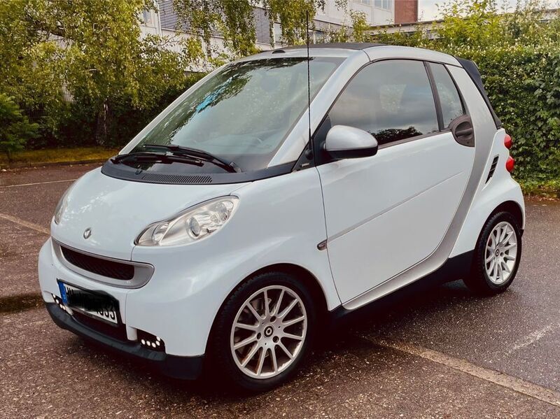 Weiß Gebraucht 2008 Smart ForTwo Cabrio Passion Cabrio | 3.290 € - Bild 1/4