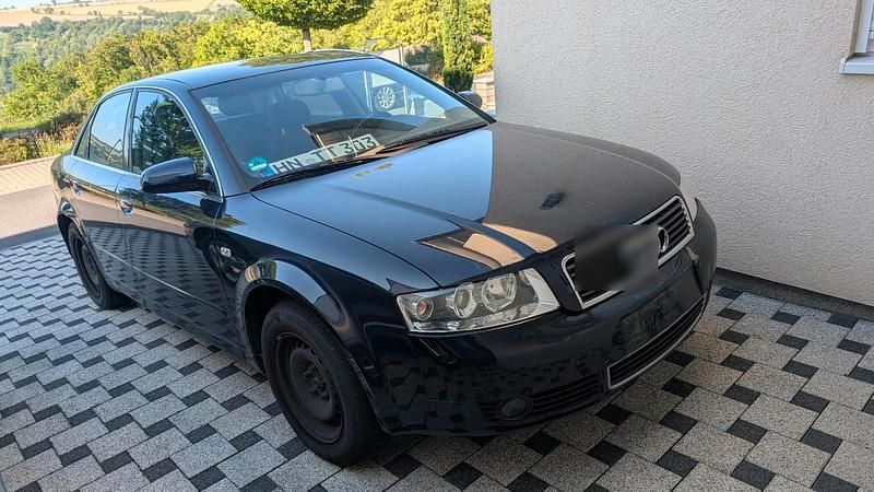 Blau Gebraucht 2003 Audi A4 Limousine | 700 € (Superpreis) - Bild 1/4