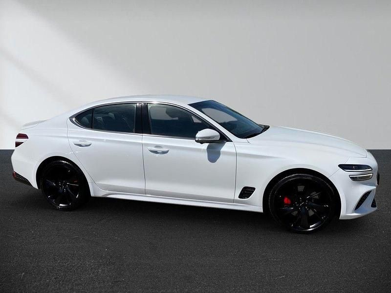 Second-hand Genesis G70 Sport 200 CP (147 kW) 2024 Alb Berlinǎ